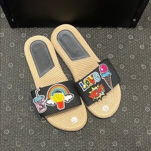 Women's Fun Patch Slide Sandals - Black and Tan